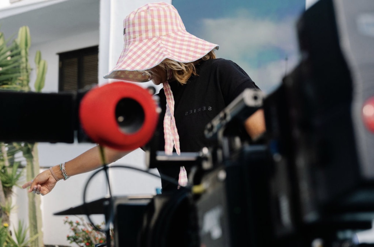 Directora en set